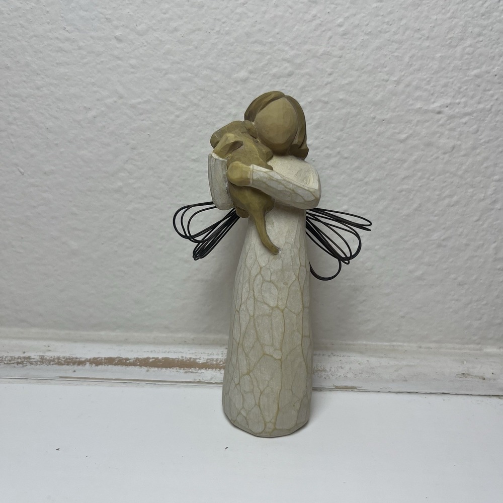 Demdaco Willow Tree Susan Lordi Angel of Friendship‎ Collectible Art W/Puppy Dog